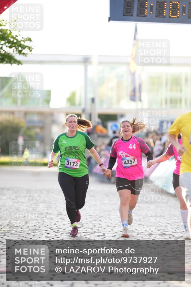 12.06.2026 - Holstenköstenlauf LAZAROV Photography http://msf.ph/oto/9737927 12.06.2026 20:10:18 Laufen 3173, 4168, 4169, 4257, 4261 meine-sportfotos.de