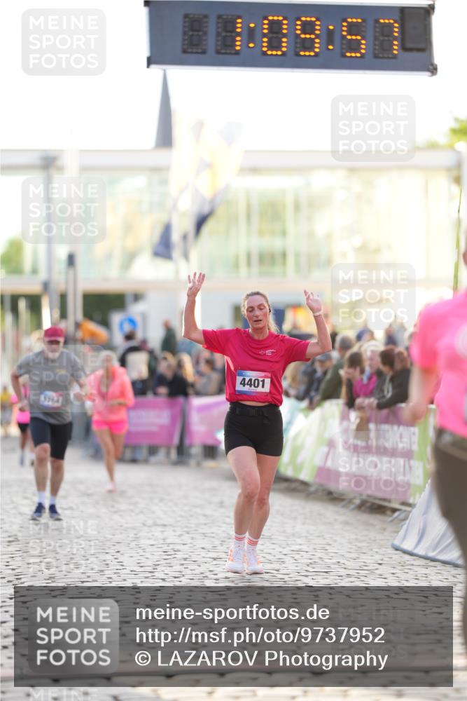 12.06.2026 - Holstenköstenlauf LAZAROV Photography http://msf.ph/oto/9737952 12.06.2026 20:09:56 Laufen 4160, 4355, 4386, 4401 meine-sportfotos.de