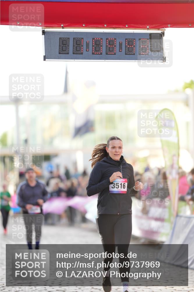 12.06.2026 - Holstenköstenlauf LAZAROV Photography http://msf.ph/oto/9737969 12.06.2026 20:09:42 Laufen 3516, 3588, 3870 meine-sportfotos.de
