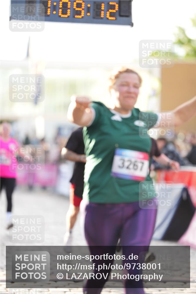 12.06.2026 - Holstenköstenlauf LAZAROV Photography http://msf.ph/oto/9738001 12.06.2026 20:09:11 Laufen 3267, 3574, 3575, 4256, 4259 meine-sportfotos.de
