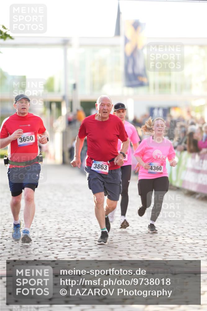 12.06.2026 - Holstenköstenlauf LAZAROV Photography http://msf.ph/oto/9738018 12.06.2026 20:08:53 Laufen 3650, 3863, 4359, 4360 meine-sportfotos.de