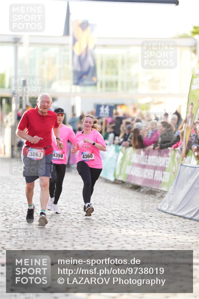 12.06.2026 - Holstenköstenlauf LAZAROV Photography http://msf.ph/oto/9738019 12.06.2026 20:08:53 Laufen 3650, 3863, 4359, 4360 meine-sportfotos.de