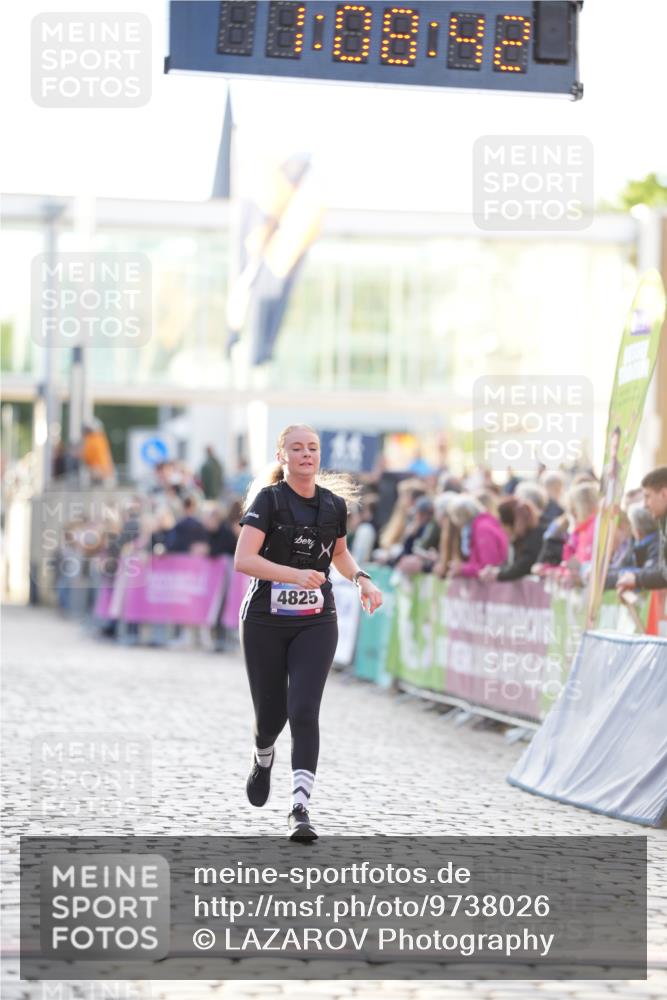 12.06.2026 - Holstenköstenlauf LAZAROV Photography http://msf.ph/oto/9738026 12.06.2026 20:08:41 Laufen 4825 meine-sportfotos.de