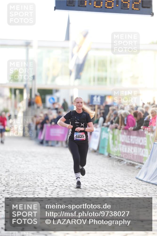 12.06.2026 - Holstenköstenlauf LAZAROV Photography http://msf.ph/oto/9738027 12.06.2026 20:08:41 Laufen 4825 meine-sportfotos.de