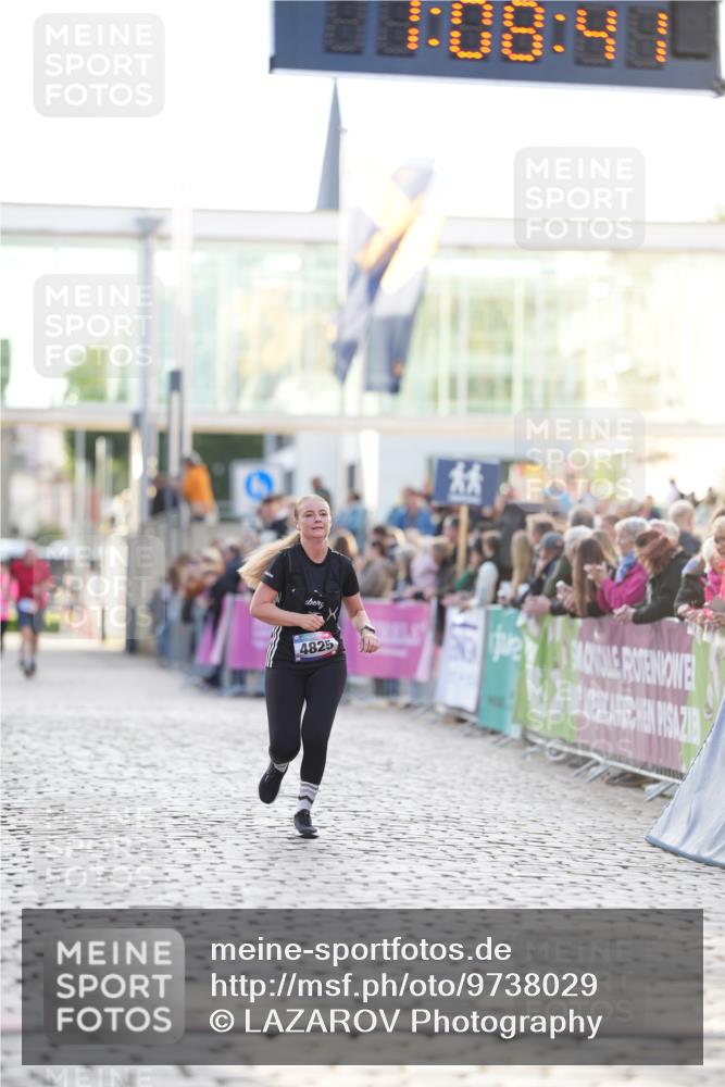 12.06.2026 - Holstenköstenlauf LAZAROV Photography http://msf.ph/oto/9738029 12.06.2026 20:08:40 Laufen 4825 meine-sportfotos.de