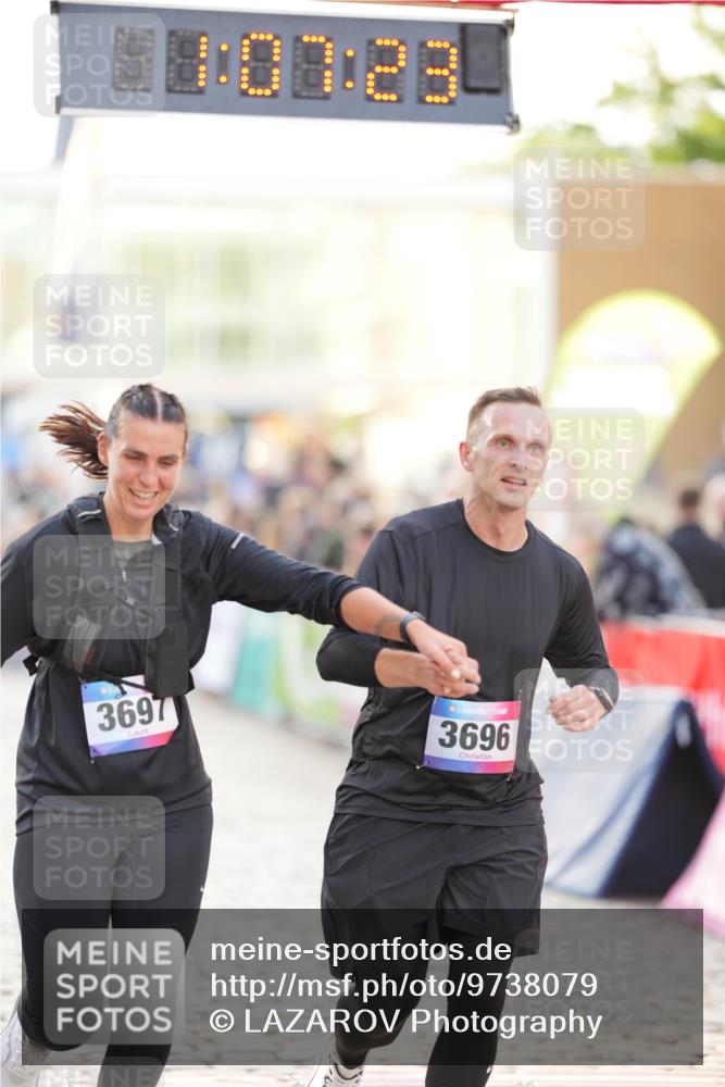 12.06.2026 - Holstenköstenlauf LAZAROV Photography http://msf.ph/oto/9738079 12.06.2026 20:07:22 Laufen 3696, 3697, 4590 meine-sportfotos.de