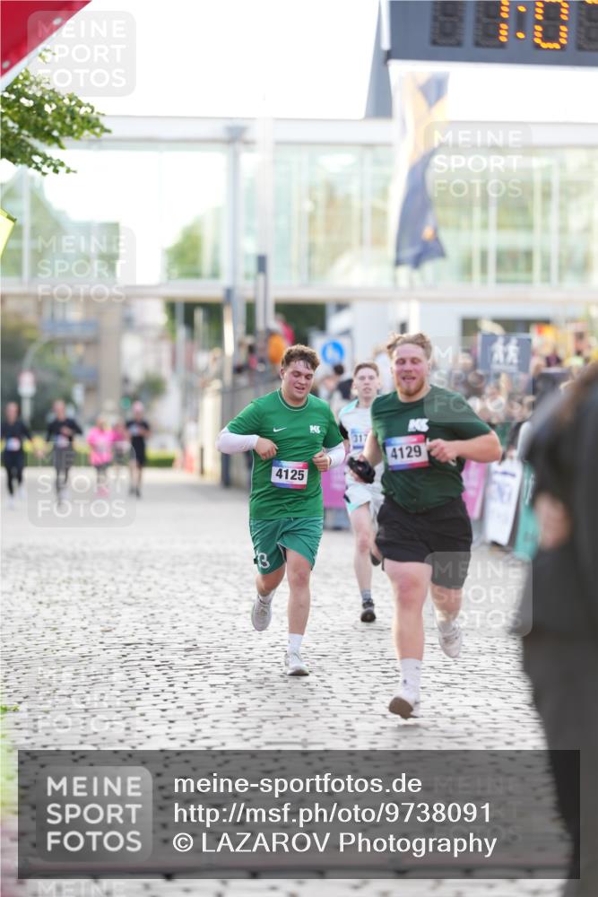 12.06.2026 - Holstenköstenlauf LAZAROV Photography http://msf.ph/oto/9738091 12.06.2026 20:07:10 Laufen 3171, 4125, 4129, 4153 meine-sportfotos.de