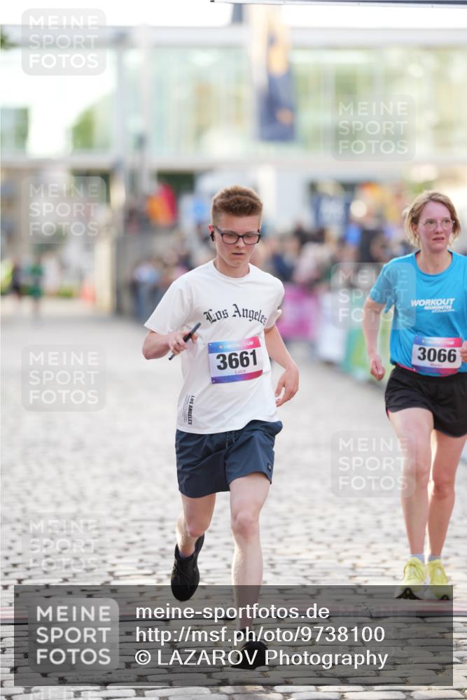 12.06.2026 - Holstenköstenlauf LAZAROV Photography http://msf.ph/oto/9738100 12.06.2026 20:06:56 Laufen 3066, 3661, 4159, 4397 meine-sportfotos.de