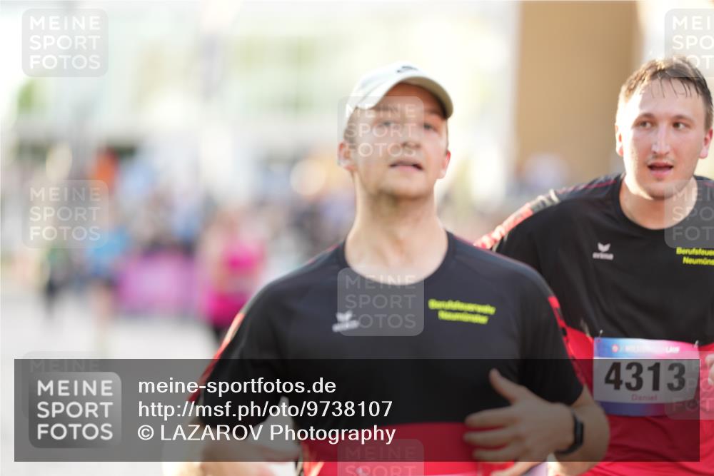 12.06.2026 - Holstenköstenlauf LAZAROV Photography http://msf.ph/oto/9738107 12.06.2026 20:06:50 Laufen 4311, 4312, 4313, 4397 meine-sportfotos.de
