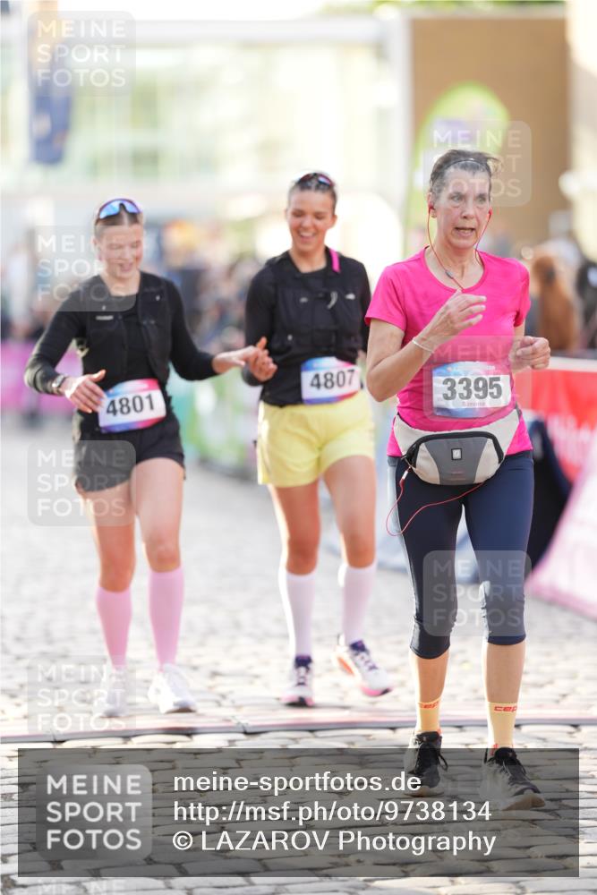 12.06.2026 - Holstenköstenlauf LAZAROV Photography http://msf.ph/oto/9738134 12.06.2026 20:06:08 Laufen 3031, 3282, 3395, 3458, 4801, 4807 meine-sportfotos.de
