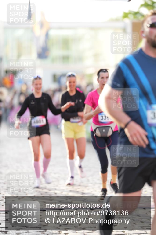 12.06.2026 - Holstenköstenlauf LAZAROV Photography http://msf.ph/oto/9738136 12.06.2026 20:06:07 Laufen 3031, 3282, 3395, 3458, 4801, 4807 meine-sportfotos.de