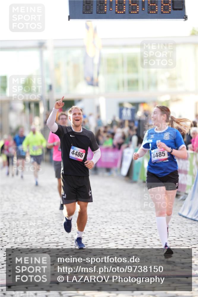 12.06.2026 - Holstenköstenlauf LAZAROV Photography http://msf.ph/oto/9738150 12.06.2026 20:05:57 Laufen 3959, 4371, 4485, 4486 meine-sportfotos.de
