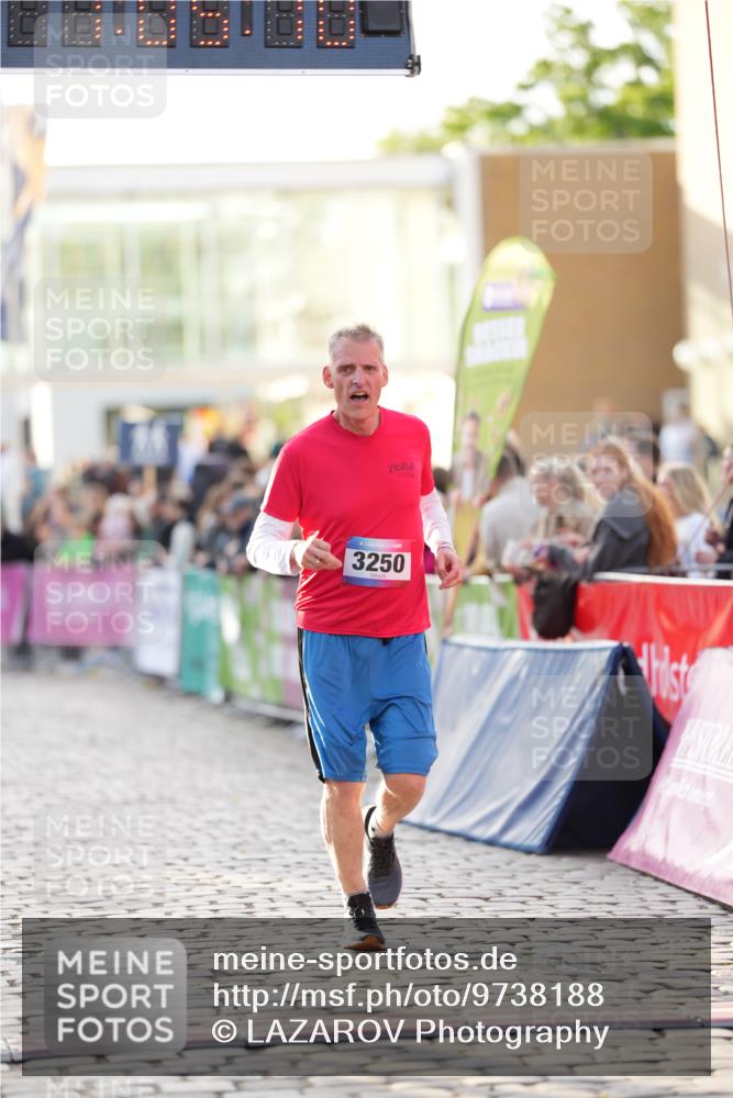 12.06.2026 - Holstenköstenlauf LAZAROV Photography http://msf.ph/oto/9738188 12.06.2026 20:05:10 Laufen 3250, 3367, 3375, 3450, 3908 meine-sportfotos.de