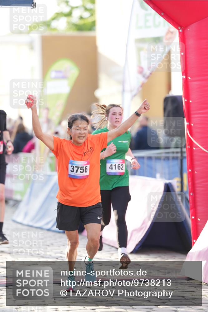 12.06.2026 - Holstenköstenlauf LAZAROV Photography http://msf.ph/oto/9738213 12.06.2026 20:04:52 Laufen 3357, 3756, 3837, 4162 meine-sportfotos.de