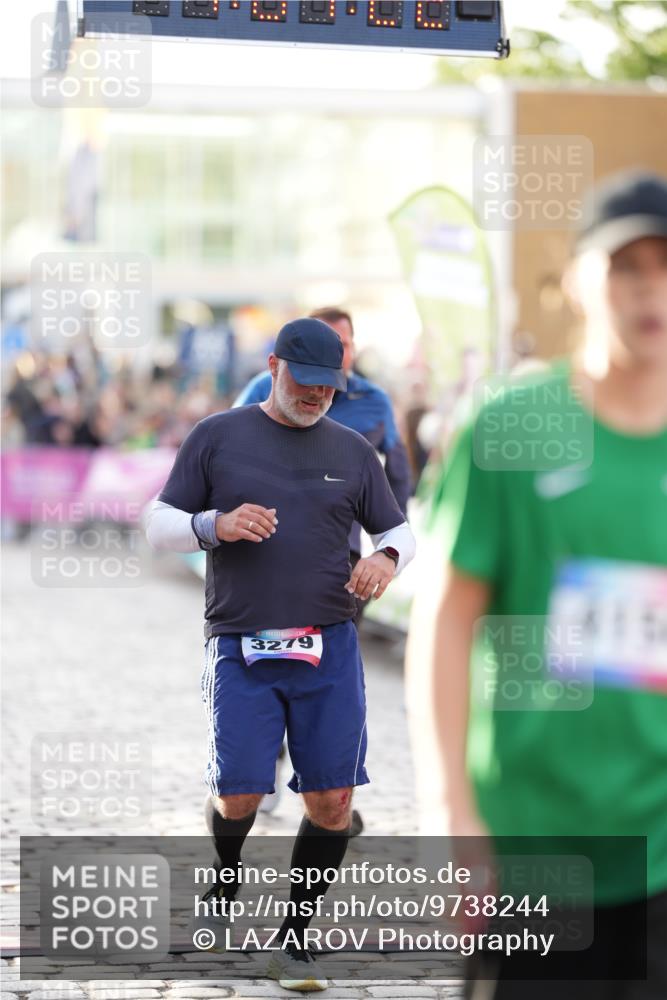 12.06.2026 - Holstenköstenlauf LAZAROV Photography http://msf.ph/oto/9738244 12.06.2026 20:04:21 Laufen 3179, 3279, 3957, 4156, 4268 meine-sportfotos.de