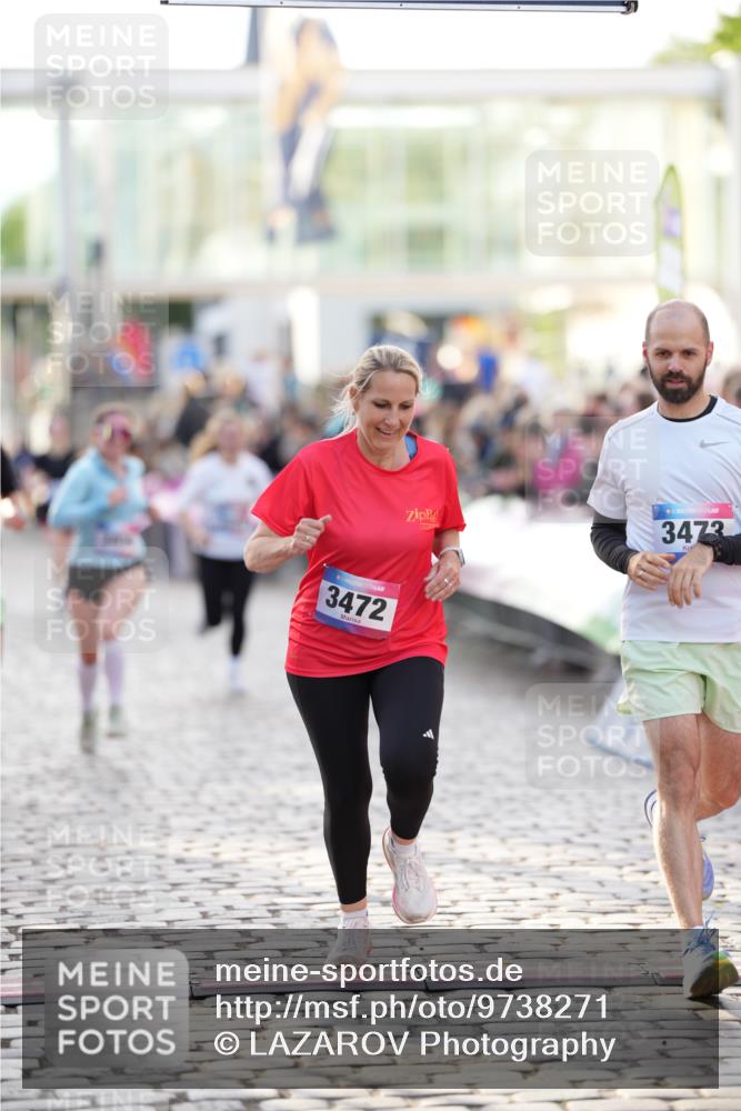 12.06.2026 - Holstenköstenlauf LAZAROV Photography http://msf.ph/oto/9738271 12.06.2026 20:03:59 Laufen 3472, 3473, 3620, 3621, 3856, 3857 meine-sportfotos.de