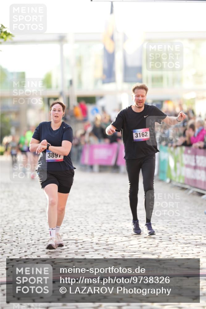 12.06.2026 - Holstenköstenlauf LAZAROV Photography http://msf.ph/oto/9738326 12.06.2026 20:03:09 Laufen 3162, 3268, 3803, 3897 meine-sportfotos.de