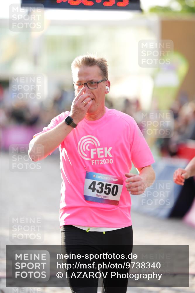12.06.2026 - Holstenköstenlauf LAZAROV Photography http://msf.ph/oto/9738340 12.06.2026 20:02:54 Laufen 3118, 4143, 4267, 4350, 4636, 4833, 4884 meine-sportfotos.de