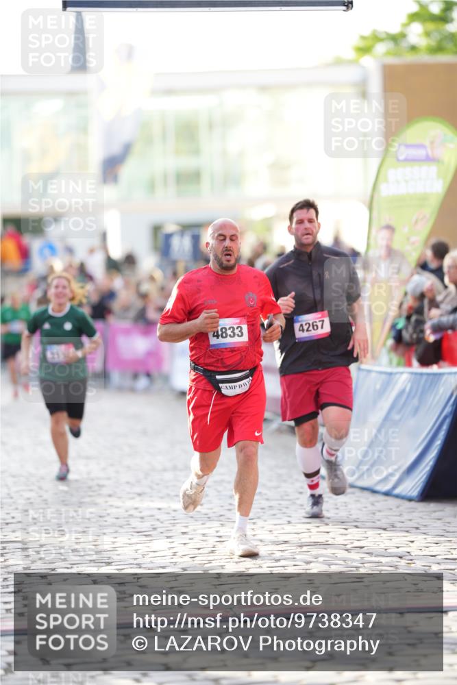 12.06.2026 - Holstenköstenlauf LAZAROV Photography http://msf.ph/oto/9738347 12.06.2026 20:02:47 Laufen 3118, 3125, 3184, 3905, 3933, 3940, 4267, 4526, 4833, 4884 meine-sportfotos.de