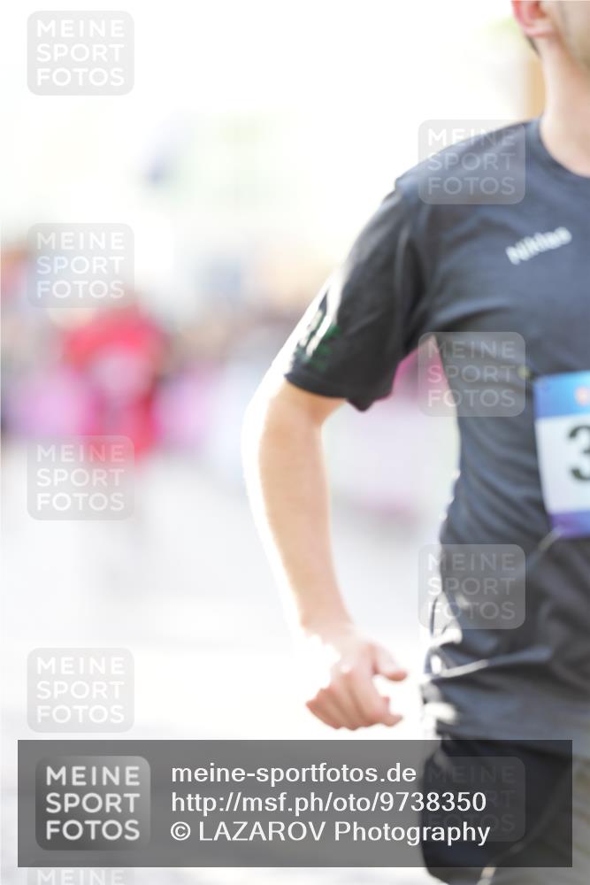12.06.2026 - Holstenköstenlauf LAZAROV Photography http://msf.ph/oto/9738350 12.06.2026 20:02:45 Laufen 3125, 3184, 3905, 3933, 3940, 4154, 4155, 4267, 4526, 4833, 4884 meine-sportfotos.de