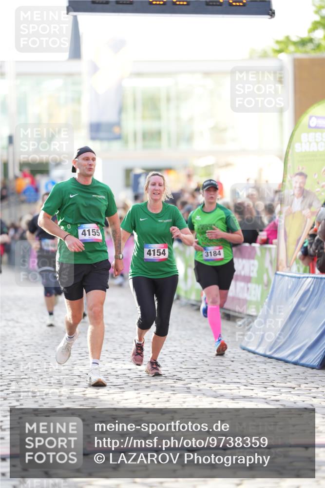 12.06.2026 - Holstenköstenlauf LAZAROV Photography http://msf.ph/oto/9738359 12.06.2026 20:02:39 Laufen 3184, 3905, 3933, 3940, 4154, 4155, 4526, 4557 meine-sportfotos.de