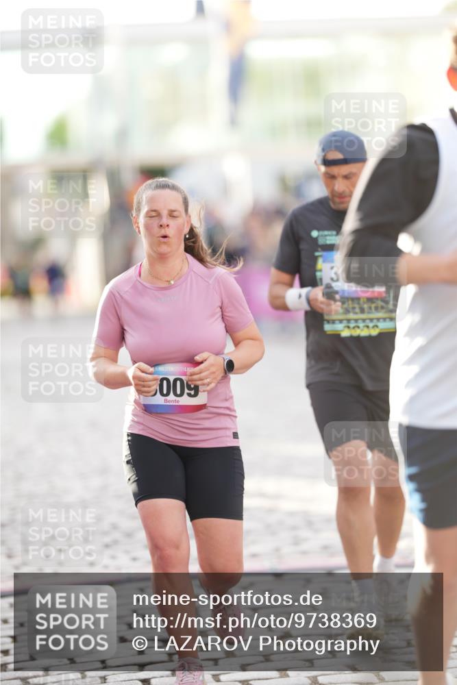 12.06.2026 - Holstenköstenlauf LAZAROV Photography http://msf.ph/oto/9738369 12.06.2026 20:02:24 Laufen 3008, 3009, 3789, 3978, 4426, 4446, 4808 meine-sportfotos.de