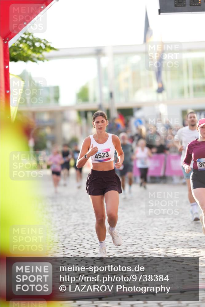 12.06.2026 - Holstenköstenlauf LAZAROV Photography http://msf.ph/oto/9738384 12.06.2026 20:02:14 Laufen 3041, 3131, 4523, 4731 meine-sportfotos.de