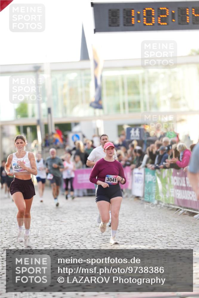 12.06.2026 - Holstenköstenlauf LAZAROV Photography http://msf.ph/oto/9738386 12.06.2026 20:02:13 Laufen 3041, 3131, 4523, 4731 meine-sportfotos.de