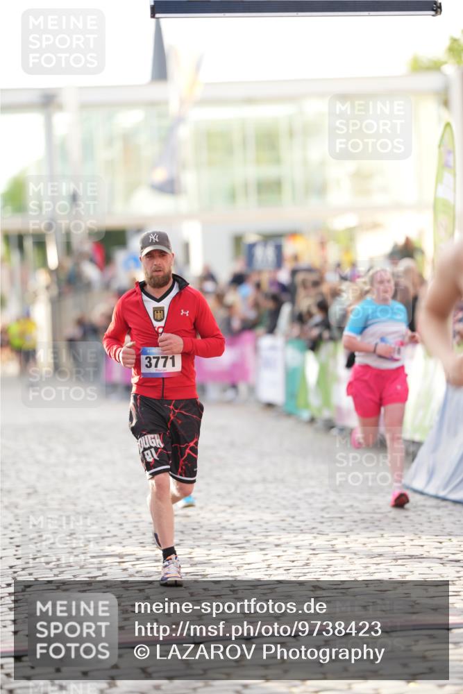 12.06.2026 - Holstenköstenlauf LAZAROV Photography http://msf.ph/oto/9738423 12.06.2026 20:01:35 Laufen 3238, 3320, 3590, 3771, 4018, 4244, 4692, 4796 meine-sportfotos.de