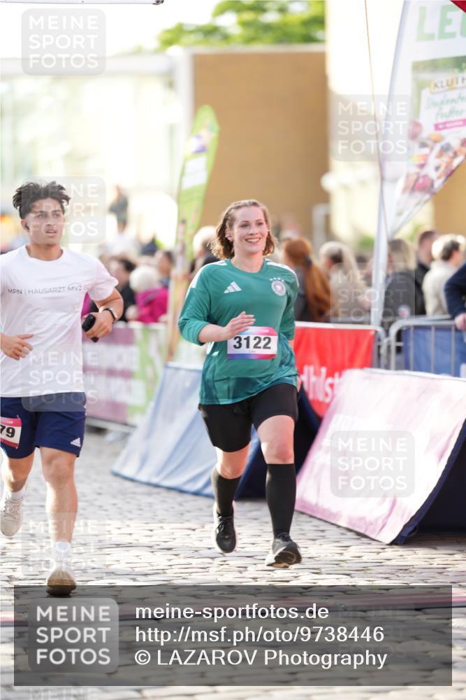 12.06.2026 - Holstenköstenlauf LAZAROV Photography http://msf.ph/oto/9738446 12.06.2026 20:01:18 Laufen 3122, 3921, 4223, 4579, 4878, 4880 meine-sportfotos.de