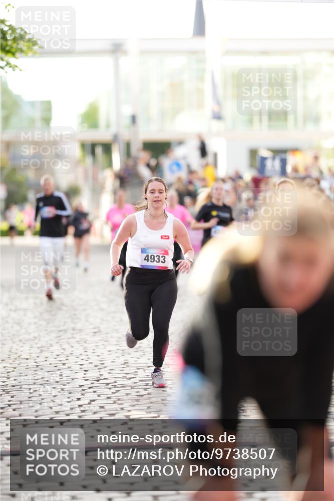 12.06.2026 - Holstenköstenlauf LAZAROV Photography http://msf.ph/oto/9738507 12.06.2026 20:00:21 Laufen 3055, 3087, 3879, 4246, 4365, 4366, 4933 meine-sportfotos.de