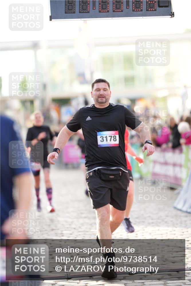 12.06.2026 - Holstenköstenlauf LAZAROV Photography http://msf.ph/oto/9738514 12.06.2026 20:00:09 Laufen 3178, 3382, 3653, 3654, 3785, 4457, 4601, 4723, 4834 meine-sportfotos.de