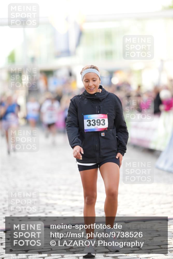 12.06.2026 - Holstenköstenlauf LAZAROV Photography http://msf.ph/oto/9738526 12.06.2026 19:59:59 Laufen 3393, 3835, 4565, 4824 meine-sportfotos.de