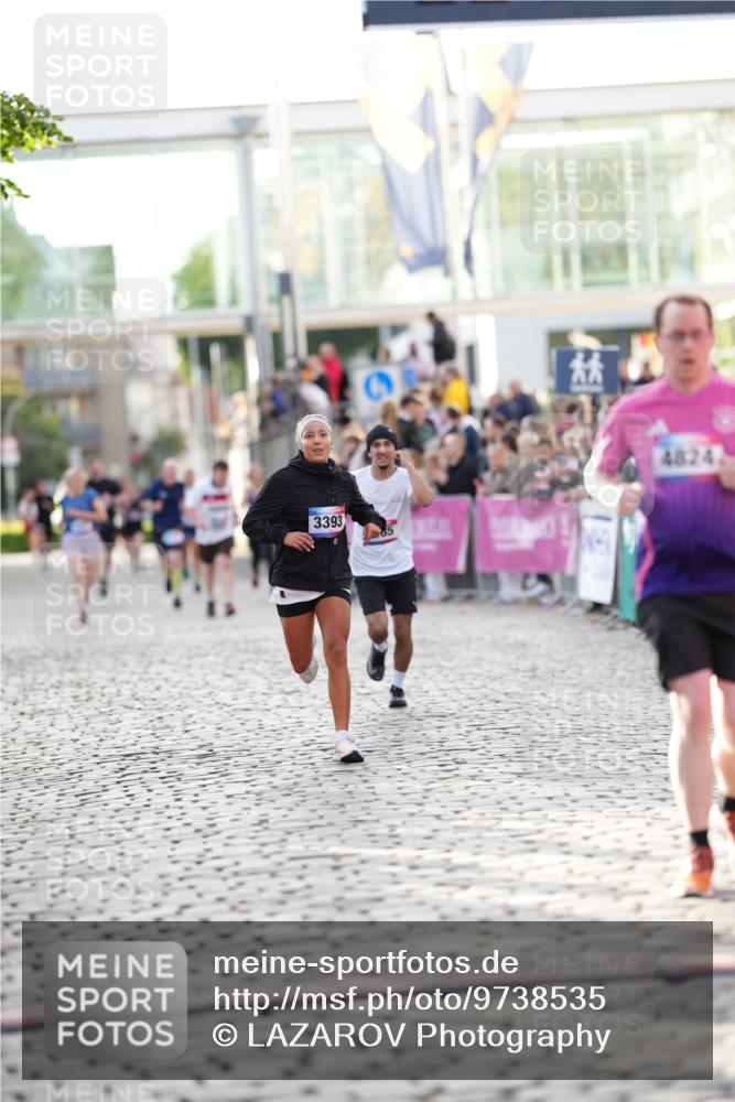 12.06.2026 - Holstenköstenlauf LAZAROV Photography http://msf.ph/oto/9738535 12.06.2026 19:59:55 Laufen 3393, 4565, 4824 meine-sportfotos.de