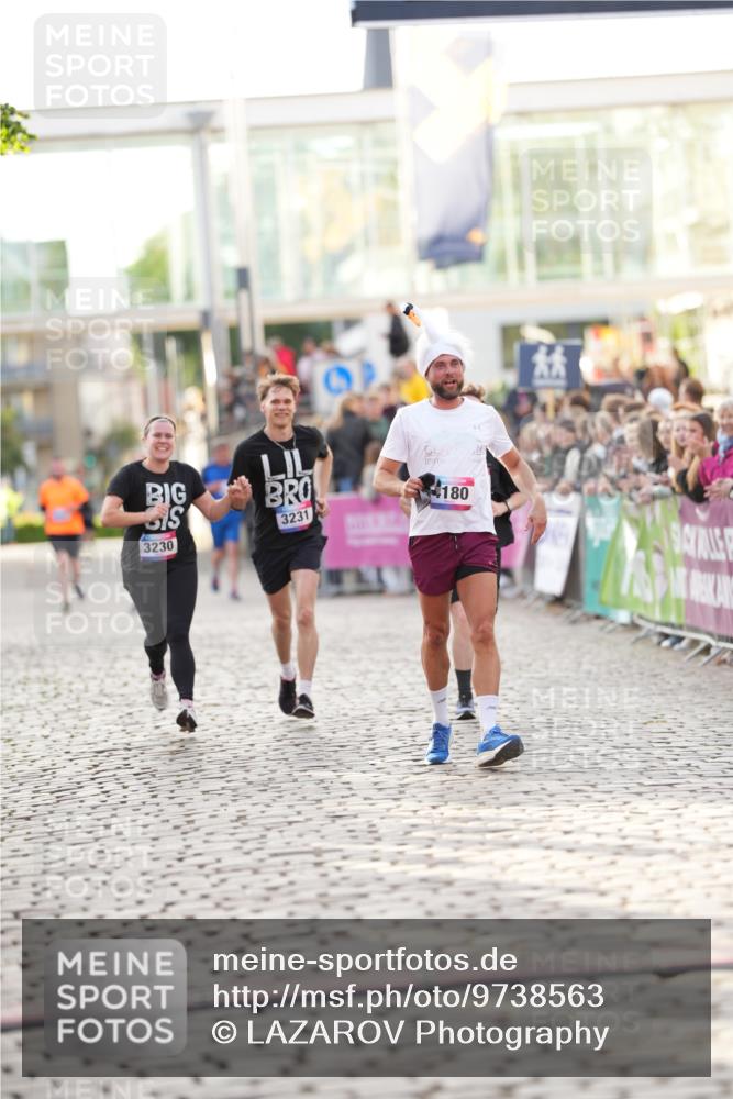 12.06.2026 - Holstenköstenlauf LAZAROV Photography http://msf.ph/oto/9738563 12.06.2026 19:59:29 Laufen 3230, 3231, 3269, 3749, 4180, 4587 meine-sportfotos.de