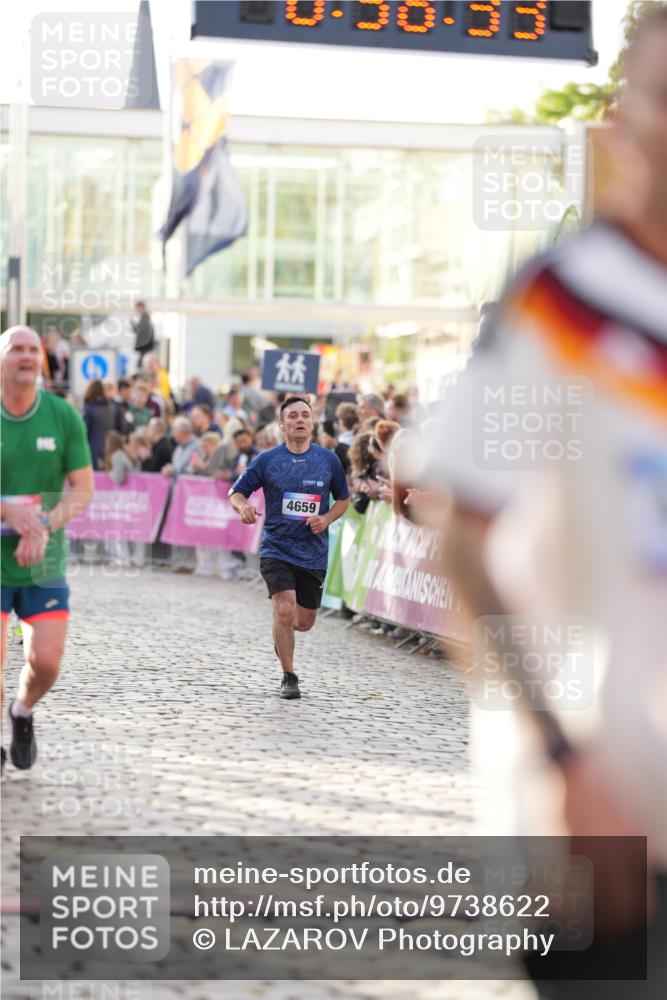 12.06.2026 - Holstenköstenlauf LAZAROV Photography http://msf.ph/oto/9738622 12.06.2026 19:58:32 Laufen 3057, 3136, 3205, 3244, 3422, 3791, 4126, 4659, 4705 meine-sportfotos.de