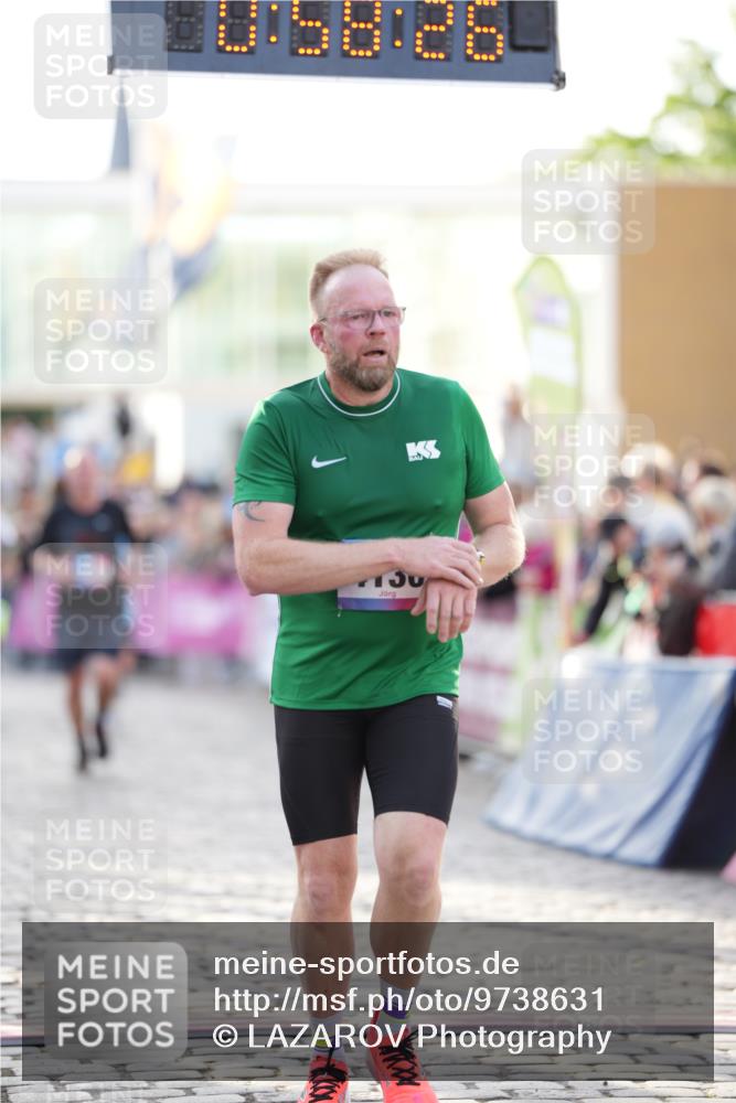 12.06.2026 - Holstenköstenlauf LAZAROV Photography http://msf.ph/oto/9738631 12.06.2026 19:58:25 Laufen 3136, 3180, 3205, 3791, 3887, 4130, 4577, 4705 meine-sportfotos.de