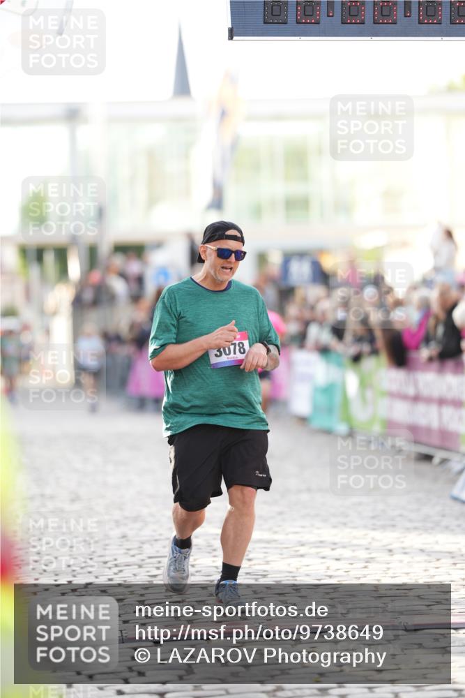 12.06.2026 - Holstenköstenlauf LAZAROV Photography http://msf.ph/oto/9738649 12.06.2026 19:58:08 Laufen 3078, 4363, 4578, 4755 meine-sportfotos.de