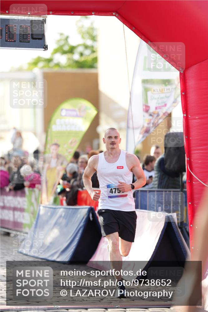 12.06.2026 - Holstenköstenlauf LAZAROV Photography http://msf.ph/oto/9738652 12.06.2026 19:58:06 Laufen 3078, 3824, 4578, 4755 meine-sportfotos.de