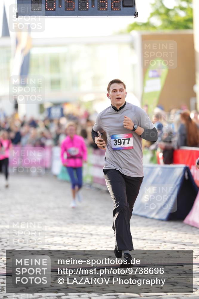 12.06.2026 - Holstenköstenlauf LAZAROV Photography http://msf.ph/oto/9738696 12.06.2026 19:57:31 Laufen 3194, 3760, 3977, 3979, 3991, 4377 meine-sportfotos.de