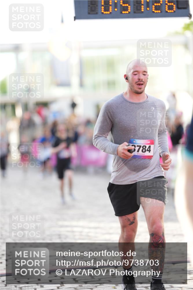 12.06.2026 - Holstenköstenlauf LAZAROV Photography http://msf.ph/oto/9738703 12.06.2026 19:57:25 Laufen 3190, 3194, 3260, 3784, 3892, 3991, 4376, 4377, 4566, 4592, 4802 meine-sportfotos.de