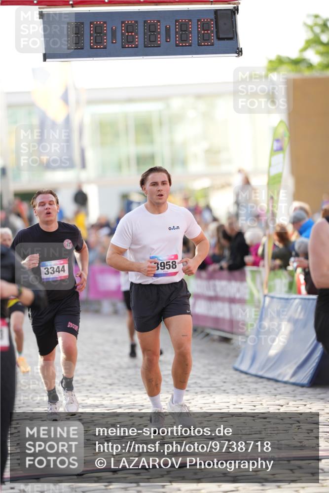 12.06.2026 - Holstenköstenlauf LAZAROV Photography http://msf.ph/oto/9738718 12.06.2026 19:57:08 Laufen 3133, 3256, 3292, 3344, 3400, 3958, 4132, 4443, 4891 meine-sportfotos.de