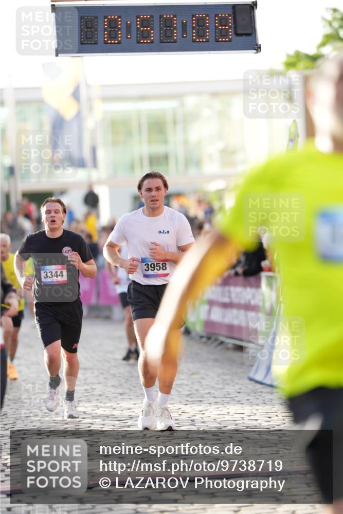 12.06.2026 - Holstenköstenlauf LAZAROV Photography http://msf.ph/oto/9738719 12.06.2026 19:57:08 Laufen 3133, 3256, 3292, 3344, 3400, 3958, 4132, 4443, 4891 meine-sportfotos.de