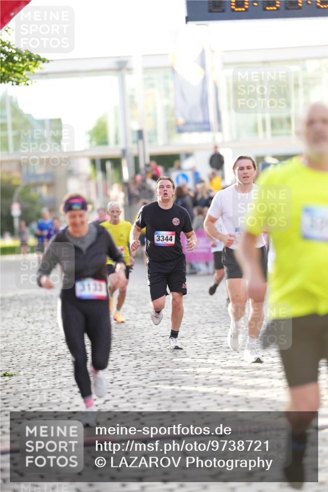12.06.2026 - Holstenköstenlauf LAZAROV Photography http://msf.ph/oto/9738721 12.06.2026 19:57:07 Laufen 3133, 3256, 3292, 3344, 3400, 3958, 4132, 4891 meine-sportfotos.de