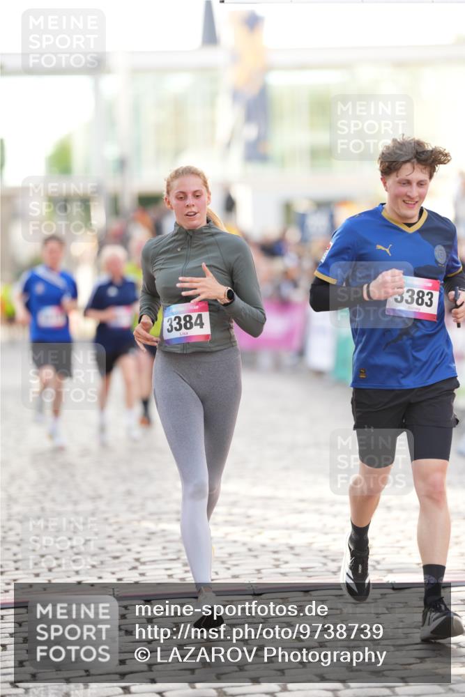 12.06.2026 - Holstenköstenlauf LAZAROV Photography http://msf.ph/oto/9738739 12.06.2026 19:56:50 Laufen 3355, 3383, 3384, 3561, 3919, 4554, 4814, 4815, 4928 meine-sportfotos.de