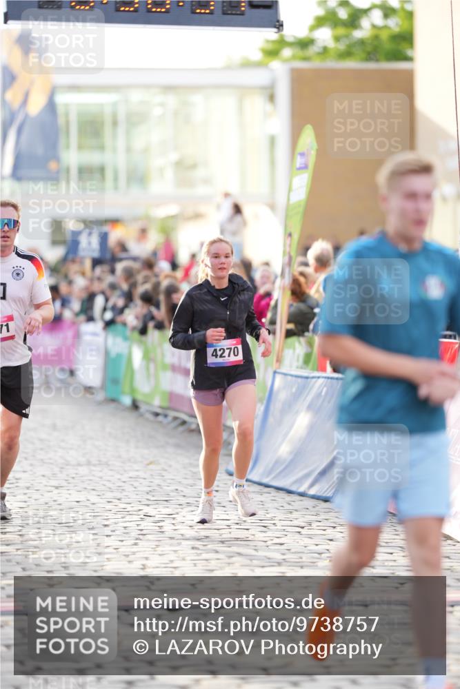 12.06.2026 - Holstenköstenlauf LAZAROV Photography http://msf.ph/oto/9738757 12.06.2026 19:56:33 Laufen 3160, 3397, 3767, 3890, 4270, 4771 meine-sportfotos.de