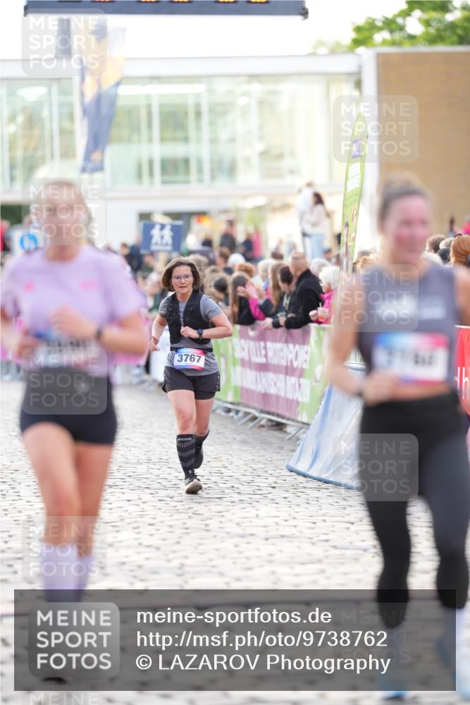 12.06.2026 - Holstenköstenlauf LAZAROV Photography http://msf.ph/oto/9738762 12.06.2026 19:56:29 Laufen 3160, 3397, 3767, 3890 meine-sportfotos.de