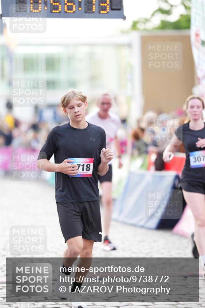 12.06.2026 - Holstenköstenlauf LAZAROV Photography http://msf.ph/oto/9738772 12.06.2026 19:56:13 Laufen 3052, 3070, 3080, 3483, 3597, 3718, 4836 meine-sportfotos.de