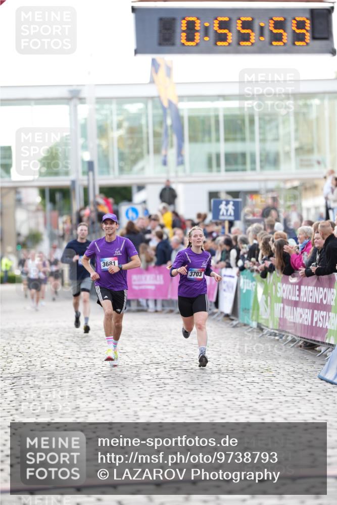 12.06.2026 - Holstenköstenlauf LAZAROV Photography http://msf.ph/oto/9738793 12.06.2026 19:55:58 Laufen 3681, 3703 meine-sportfotos.de