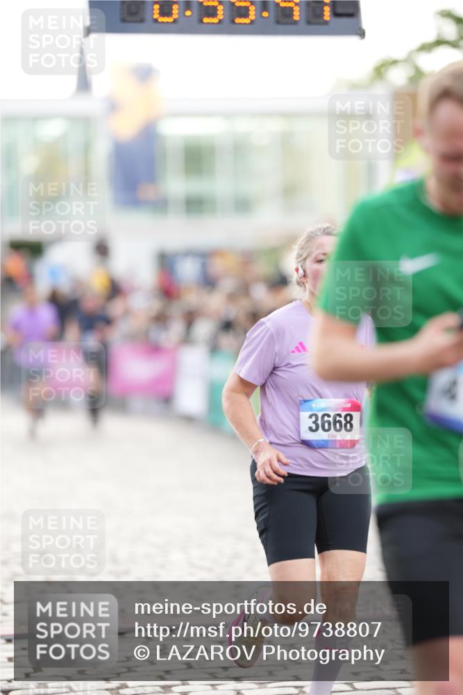 12.06.2026 - Holstenköstenlauf LAZAROV Photography http://msf.ph/oto/9738807 12.06.2026 19:55:40 Laufen 3519, 3668, 3924, 4158, 4400, 4712 meine-sportfotos.de